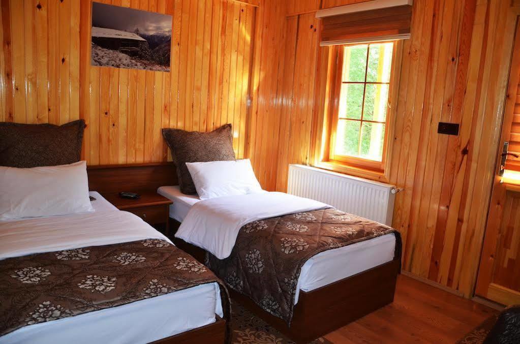 Goblec Hotel & Bungalow Hồ Uzungöl Ngoại thất bức ảnh